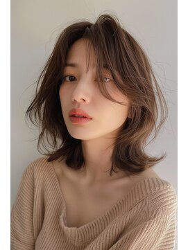 ルアナ(Luana) 顔まわりレイヤー大人女子外ハネボブ