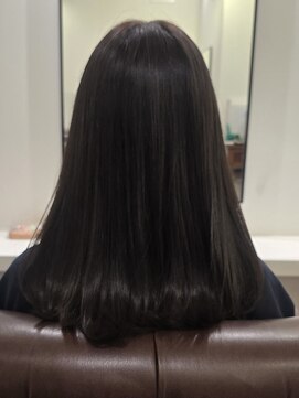 インビテーション(invitation) オリーブグレージュ