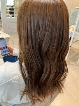 アルブル エト シミー(Arbre et chimie) 黒髪/オリーブグレー/小顔/ココアベージュ/東村山駅