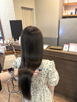 ハロ 蕨(HALO) 艶々オリーブグレージュ【阿部佑香】