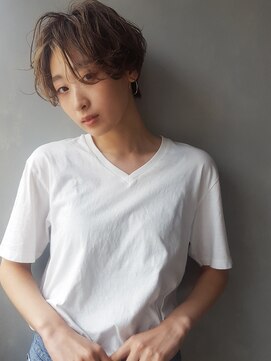 レス 伏見(LESS) 『LESS』バングハイライト×ショート