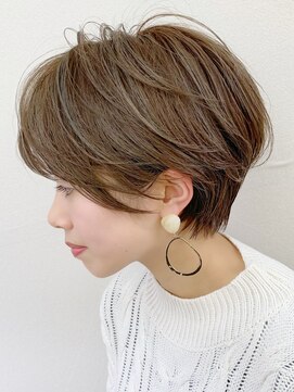 アヴァロン(AVALON) 30.40代にオススメ× 多毛・絶壁解消×上質な丸みショート◎