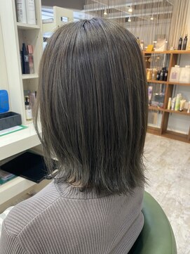 リンク ヘアアンドエステティック(Link Hair&Esthetic) 外ハネミディ×グレージュ