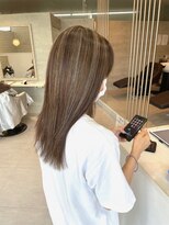 シャルムヘアー(charme hair) アッシュベージュハイライトカラー