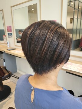 バサ 鷺ノ宮店(BASSA) 【スタイル】デザインカラー×マッシュショート