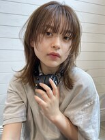 ディッセンバー 神宮前(December)&nbsp;ウルフカットウルフレイヤーシルキーベージュぱっつん前髪