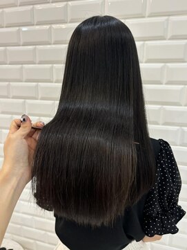 リルミー(Lilme) おさまりのある髪を手に入れる縮毛矯正＊まゆ