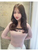 リリー(Lilley)&nbsp;くすみベージュ×姫カットレイヤー×韓国風巻き【ayana】