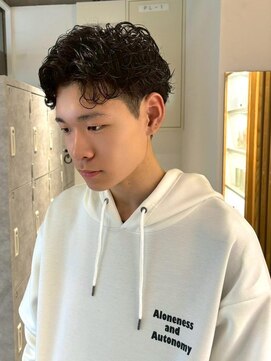 ムーン バイ ケンジ(moon by KENJE) 【takumi】メンズパーマ/メンズカット/スパイラルパーマ