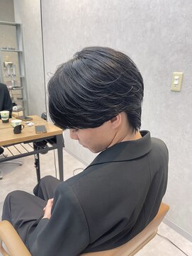 ジーナ 天神(Zina) フェザーパーマ/ニュアンスパーマ/センターパート