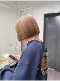 ボブ　ストレート　ブリーチ　銀座　ミルクティーカラー