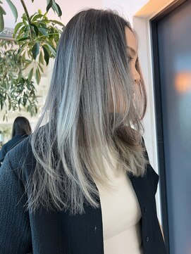 【n】グレージュバレイヤージュ,ハイトーンロング