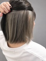 ソラヘアー(SORA hair)&nbsp;暗髪ボブ×グレージュ裾カラー外ハネ