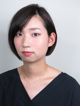 ショコラヘアーデザイン シンプルボブスタイル