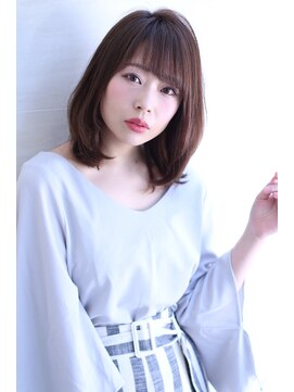 オーロ 武庫之荘店(ORO) ひし形シルエットのグレージュボブ