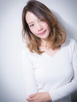 カバーヘア ブリス 上尾西口店(COVER HAIR bliss) *bliss上尾*インナーカラーでグラマラス♪小顔セミディx