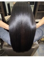 アールサロンプラスキャスパ 自由が丘(Rrsalon+CASPA)&nbsp;濃密水素がたっぷりと浸透！水分バランスが整い鏡面仕上がりに♪