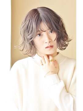 ピース(piece) ピュアグレイ☆ボブ　ラフリッジウェーブ