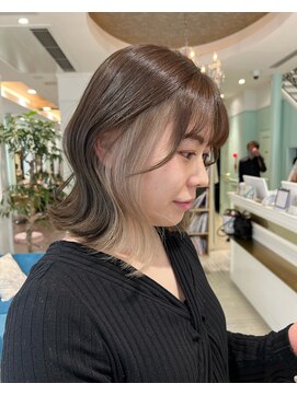ジーナ 渋谷駅前(Zina) shion 大人インナー！ホワイトベージュカラー