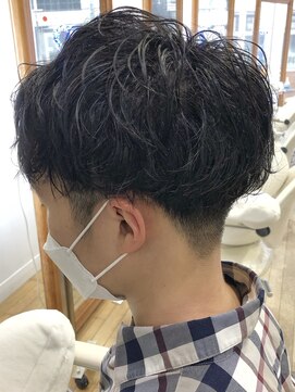 ヘッズ 本八幡店(HEADS) MEN'S HAIR センターパート ツイストスパイラル コンマヘア