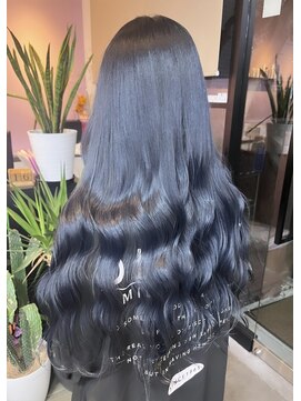 アヴァンス 西田辺(AVANCE.) ネイビーブルーカラー