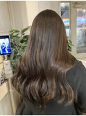 フェミニンロング/ウェーブヘア艶髪オリーブグレージュカラー