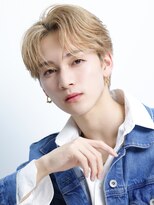 リップス 表参道店(LIPPS)&nbsp;【ブリーチカラー】ホワイトブロンド×フェザーショート