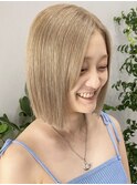 ハイライトカラーミルクティーベージュレイヤーカット