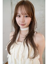 ネルバイグリーン(Nelle by green) レイヤーカット、ハッシュカット