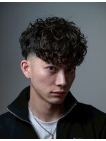ネイビー(NAVY) 男らしさと色気を両立 フェード×スペインカール