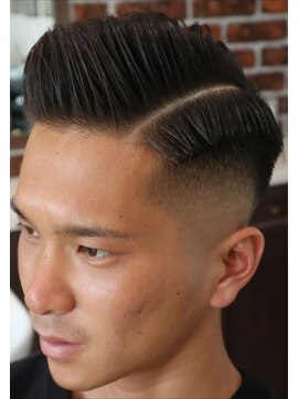 アクセプトザワールドバーバー(Accept the world barber) ラフパートスタイル×スキンフェード