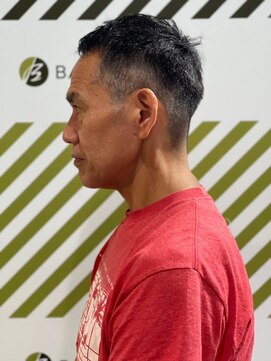 バーバーバー 四谷(BARBER-BAR) 大人の刈り上げスタイル