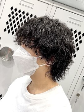 フィフス トウキョウ (fifth TOKYO) センターパートツイストスパイラルパーマメンズマッシュパーマ