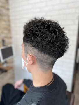 アトリエナガノ(atelier nagano) ツーブロック/メンズパーマ/センターパート/ニュアンスパーマ