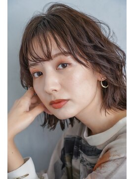 レイリー(LAiLy) 外はねショート/ゆるふわ