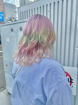 ガルボ ヘアー(garbo hair) ユニコーン　シャボン玉カラー　淡色　ケアブリーチ　にしむら