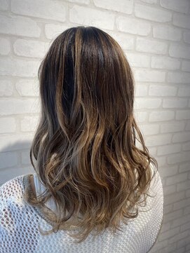 エヌアンドエー 草加店(N&A) イヤリングカラー×ハイライトスタイル