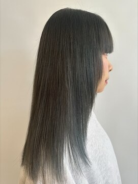 クララ トヨハシ(CLALA Toyohashi) ブルべカラー　オリーブアッシュ