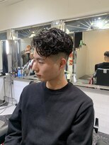 メリケンバーバーショップ フクオカ(MERICAN BARBERSHOP FUK)&nbsp;ハイライトマッシュパーマウルフアッシュブラック