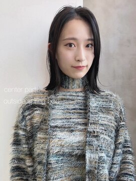 イル(ill) ぷつっとボブ センターパート 外ハネボブ