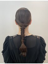 エウ(eu)&nbsp;タイトヘア／お呼ばれヘア