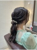 ポニーテールアレンジ