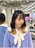 グラデーションカラー レイヤーカット くびれミディ
