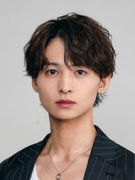 エリマ 横浜西口(elima) コンマバングメンズ緩めシャドウパーマ横浜西口刈り上げなし