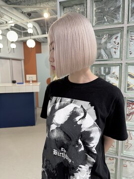 クリム(qulim) ☆ホワイトベージュ