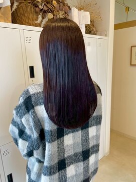 ニア 栄(nia) グレージュ切りっぱなしボブ前髪ありミニボブミルクティベージュ