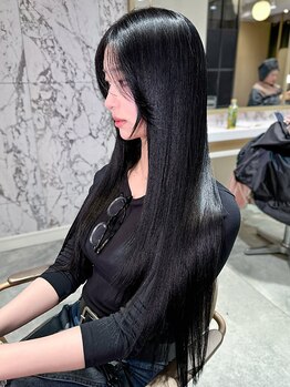 ウィーニード 名古屋(WENEED)の写真/【韓国大人気サロン名古屋上陸】パサつき/広がり/クセ毛解消◇ちゅるんっとした艶と手触りを手に入れて。