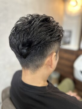 アンカー(ANCHOR) MEN’S/リバースセンターパート/ニュアンスパーマ/印西市