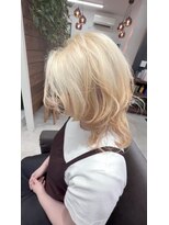 アンテナ(ANTENNA) 秋冬おすすめミディアム/ホワイトブリーチ/20代/30代/40代/塩釜