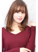 大人かわいいオフィスストレート#斜めバング#ベージュカラー